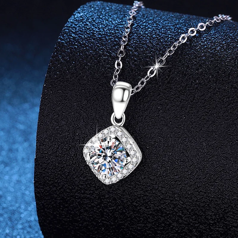 HAIMAITONG PT950 Platinum, Necklace Moissanite Pendant Simple Temperament Square Bag Necklace 1 Carat D Color Moissanite Necklac 3