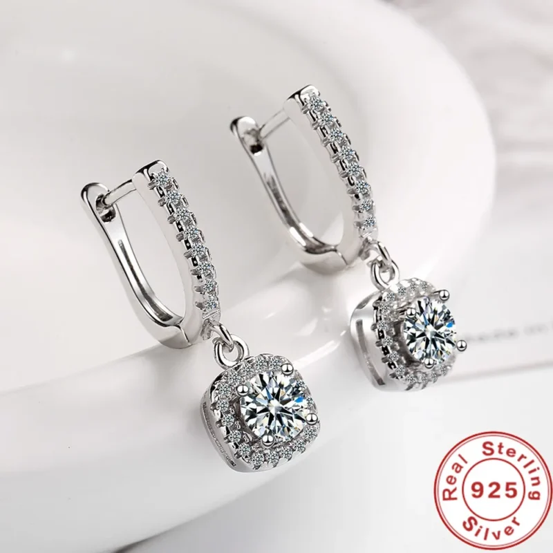 2CT Moissanite Huggie Hoop Earrings