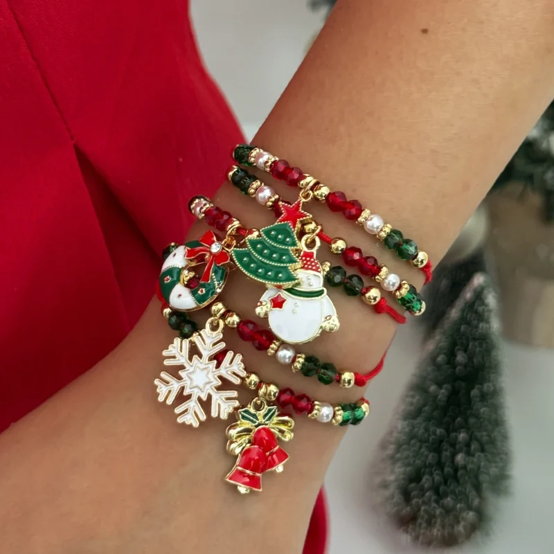 Christmas Snowflake Charm Bracelet Set – Holiday Gift Jewelry