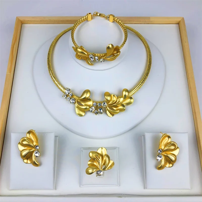TITI Gold Necklace Earrings Jewelry Set